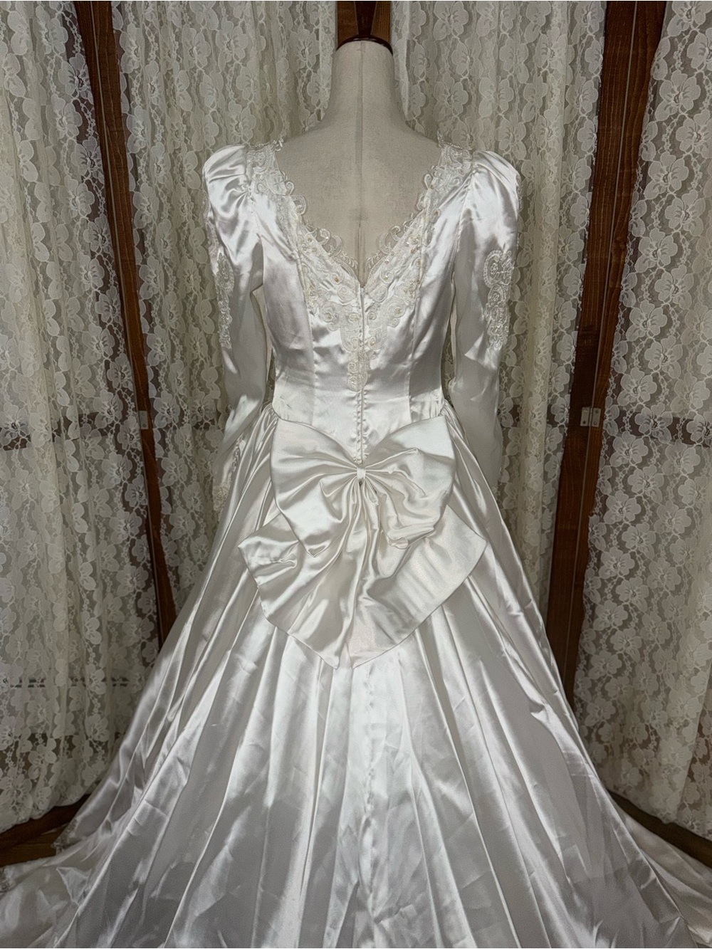 Beautiful Vintage 90s Alfred Angelo Satin Wedding Gown - Picture 6 of 7